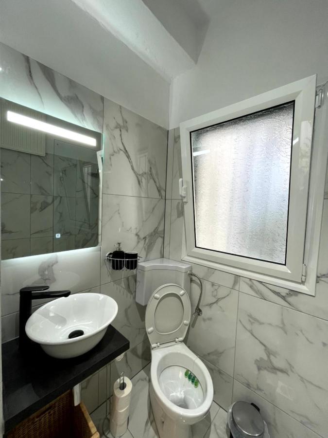 Η Ελπίδα Και Η Γιάννα Ξεκίνησαν Ένα Χώρο Cute Apartment โวโลส ภายนอก รูปภาพ