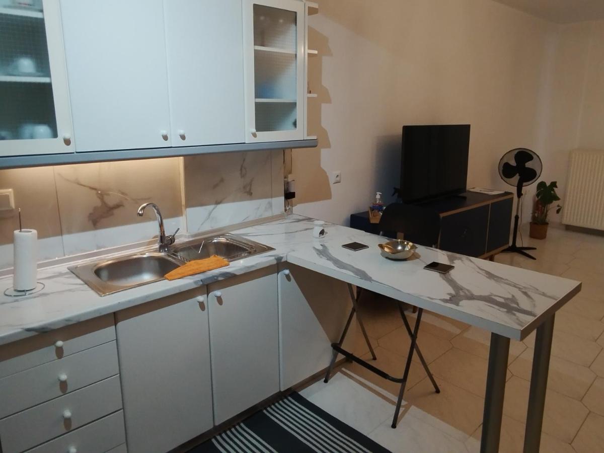 Η Ελπίδα Και Η Γιάννα Ξεκίνησαν Ένα Χώρο Cute Apartment โวโลส ภายนอก รูปภาพ
